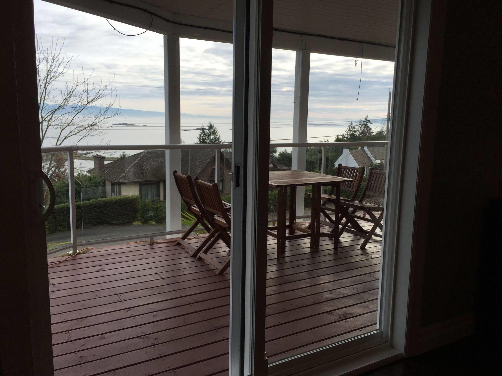 Nanaimo Ocean View Bed & Breakfast Bagian luar foto
