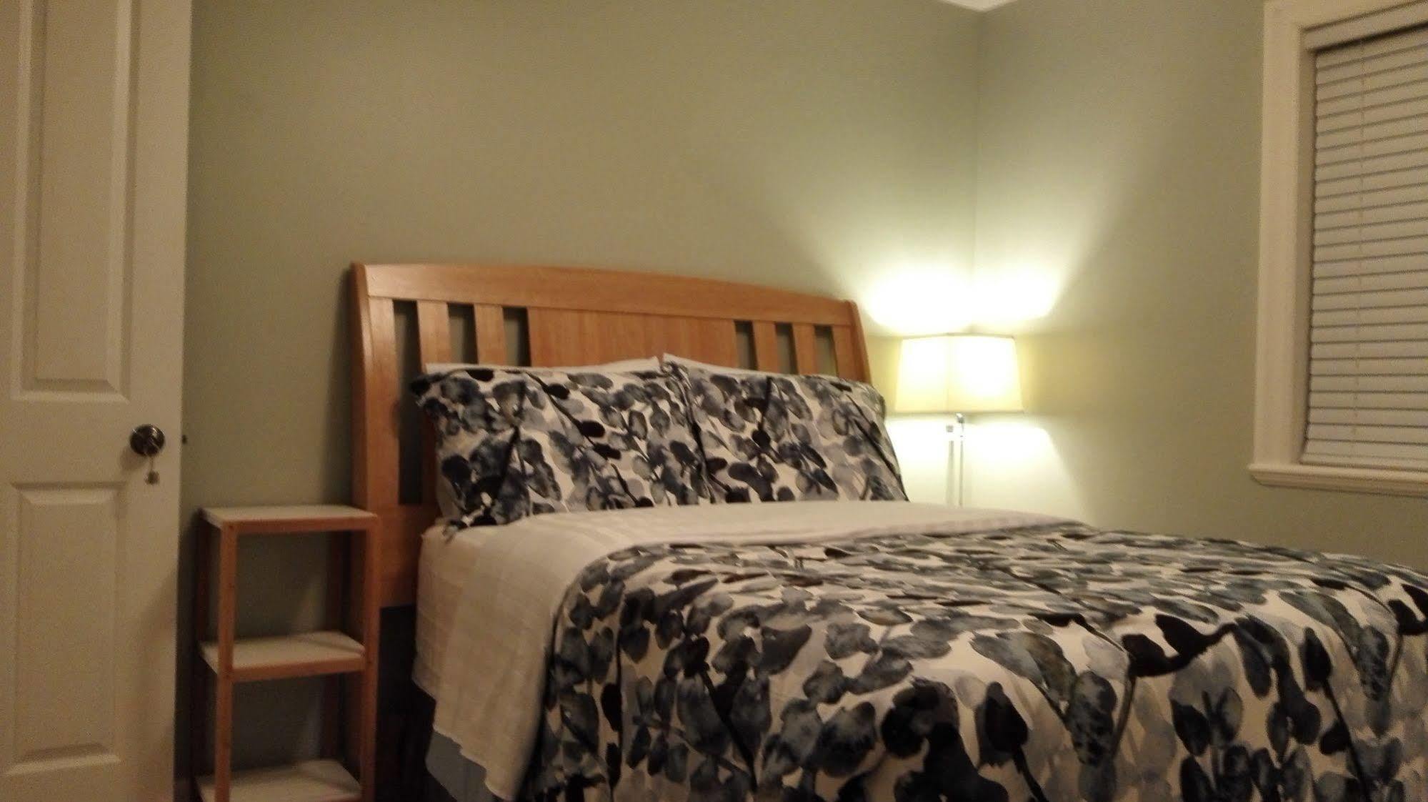 Nanaimo Ocean View Bed & Breakfast Bagian luar foto